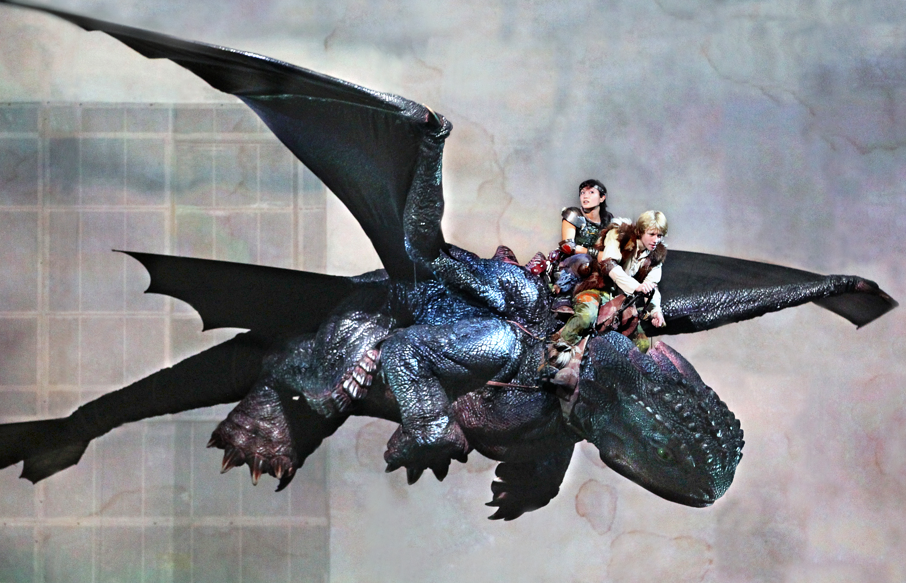 How to Train Your Dragon Live Spectacular Tour and 25.