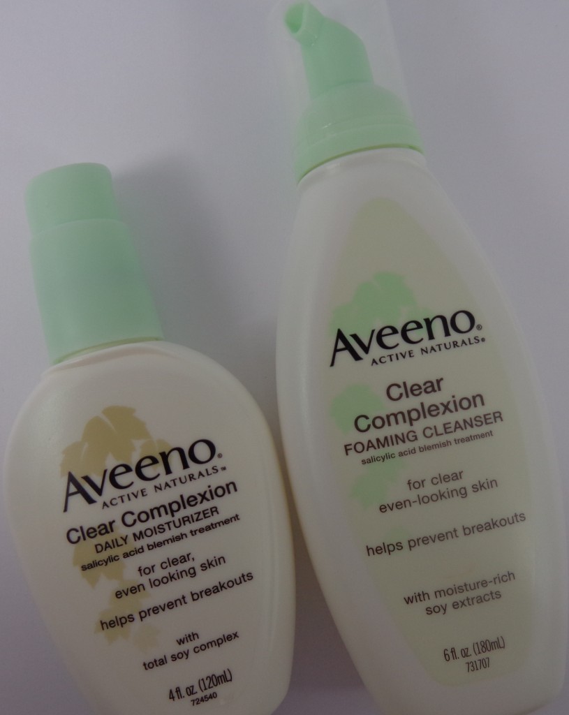 Review:  Aveeno Clear Complexion Foaming Cleanser and Daily Moisturizer