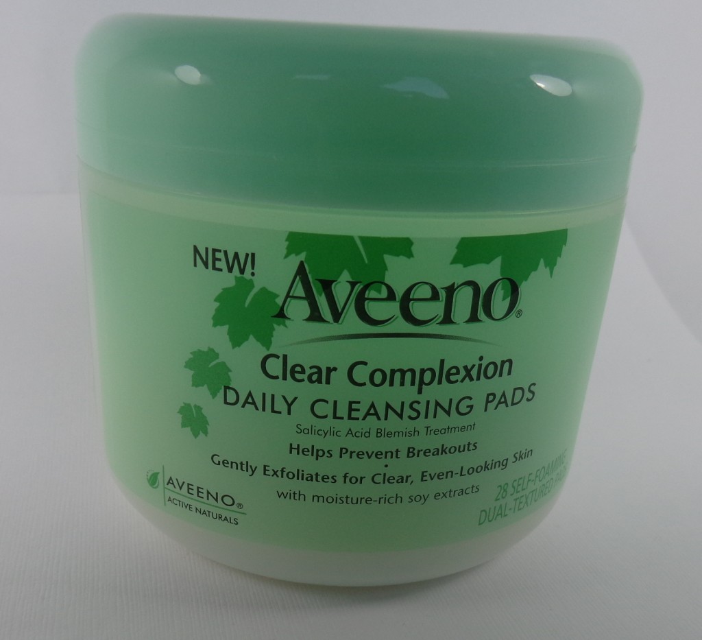 Review:  Aveeno Clear Complexion Daily Cleansing Pads