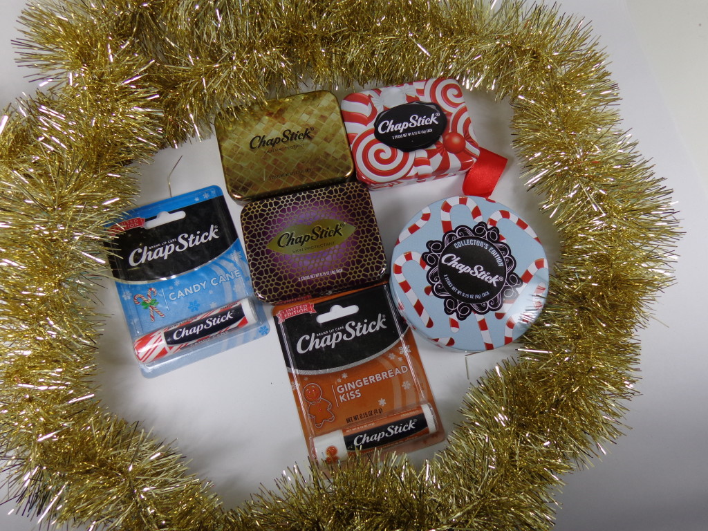 ChapStick Holiday Tins, Ornament Tins, Seasonal Flavors #HolidayGiftGuide