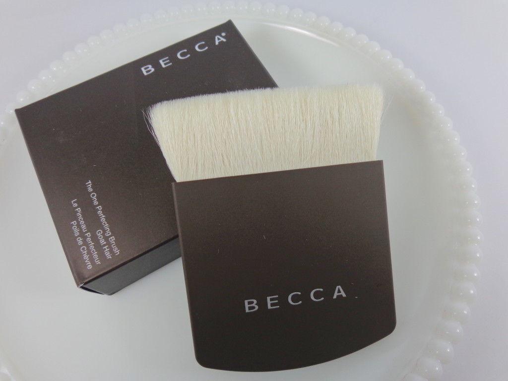 Becca One Perfecting Brush #BeccaTheOne