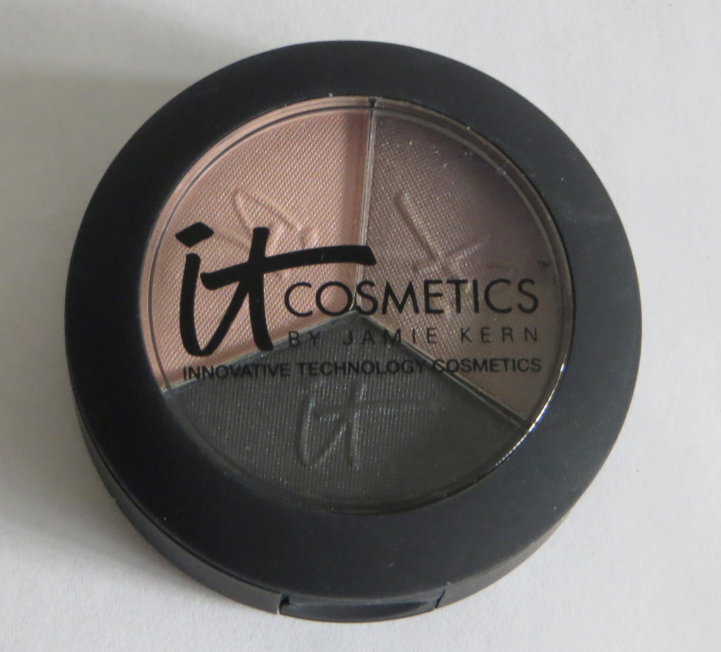 Swatch & Review: IT Cosmetics Luxe High Performance Hydrating Eyeshadow Trio