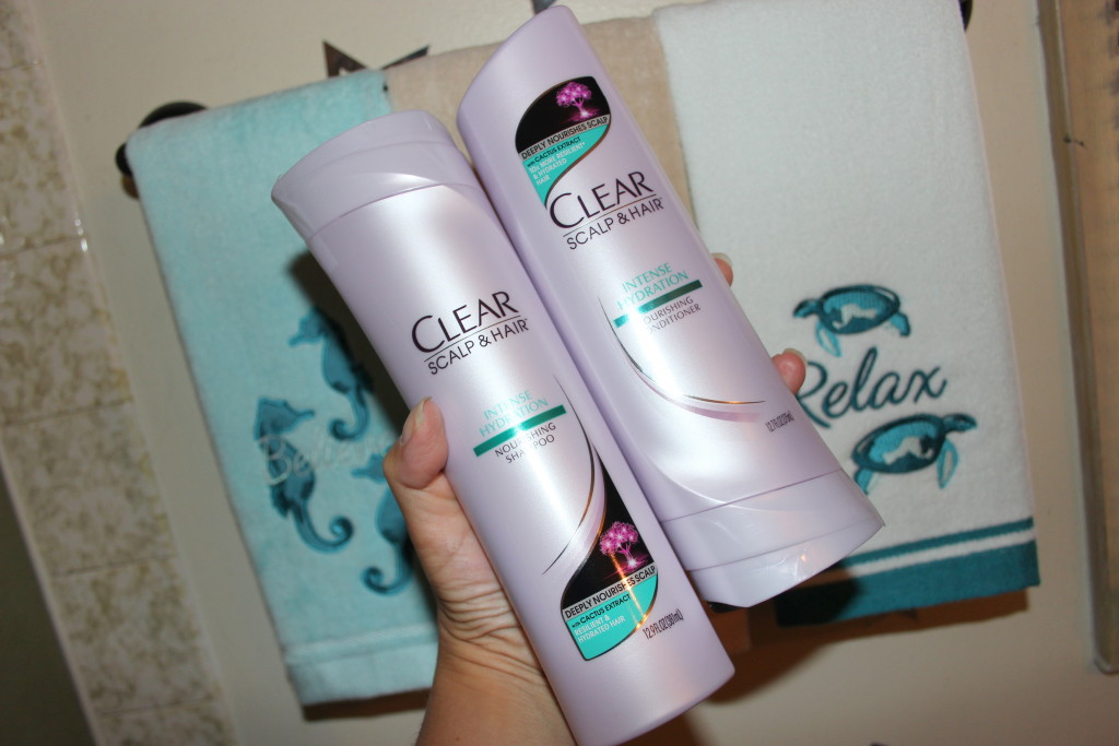 CLEAR SCALP & HAIR™ Intense Hydration Nourishing Shampoo & Conditioner